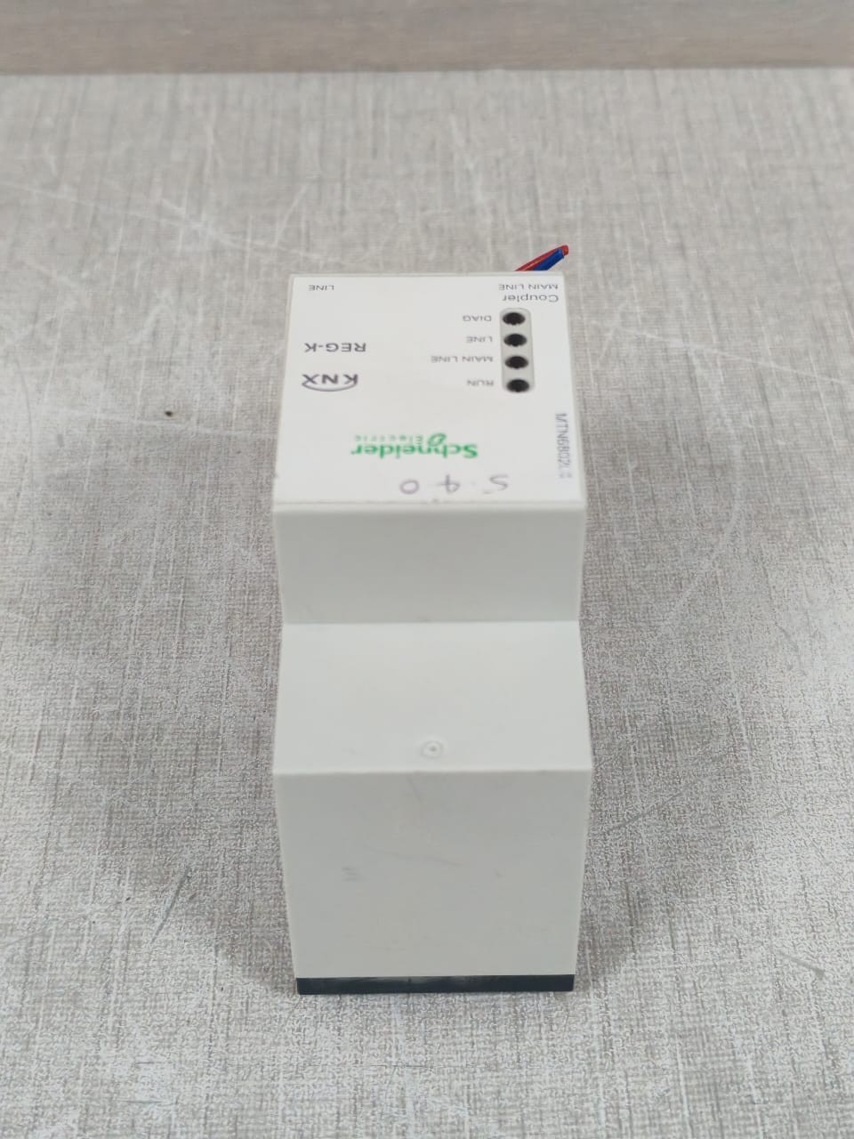 Schneider Electric MTN680204 SCHNEIDER ELECTRIC MTN680204 REG-K KNX COUPLER 8