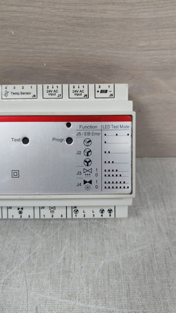 ABB FC/ S 1.1 ABB FC/ S 1.1 2CDG120001R0011 I-BUS KNX FAN COIL-REGLER 230V 3