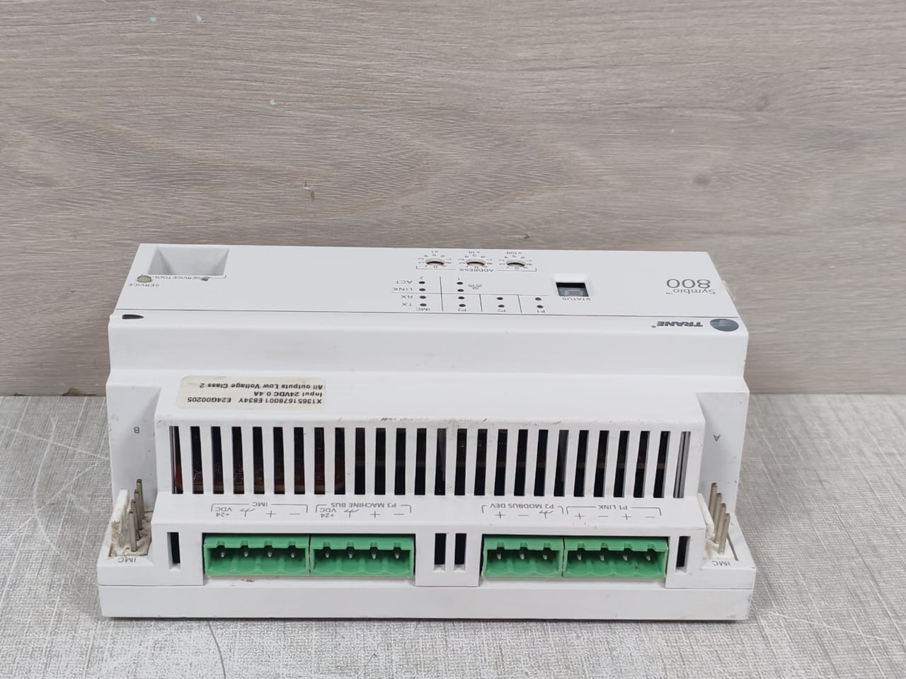Trane X13651678001 Trane SYMBIO 800 Programmable Controller X13651678001 Rev.N 8