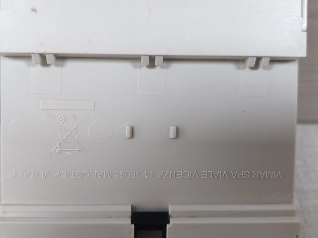 VIMAR VIMAR-01471 VIMAR 01471 Switch Actuator 120-230V 50/60Hz 8