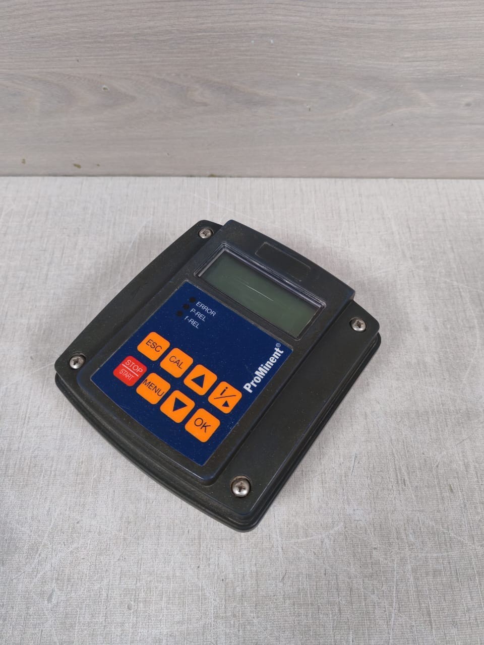 PROMINENT DCCAW006C00010EN PROMINENT DCCAW006C00010EN P/N 2018173259 COMPACT CONTROLLER 100-240V 4