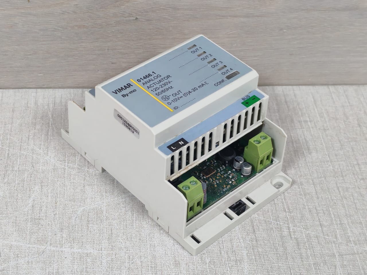 VIMAR VIMAR-01466 VIMAR 01466.1 Analog Actuator 120-230V 50/60Hz 8