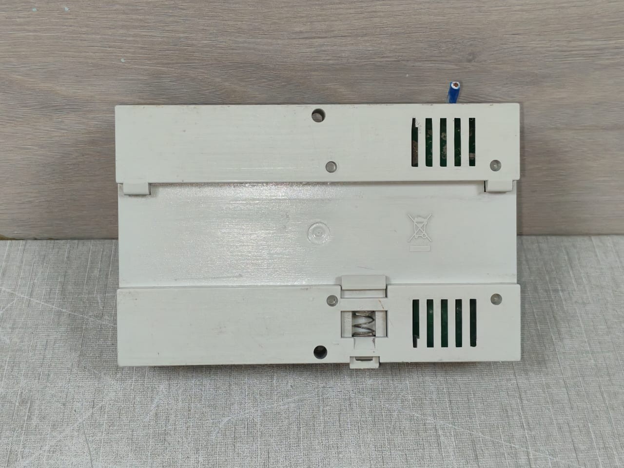 VIMAR VIMAR-01401 VIMAR 01401 Power Supply Unit 120-230V 50/60Hz 8