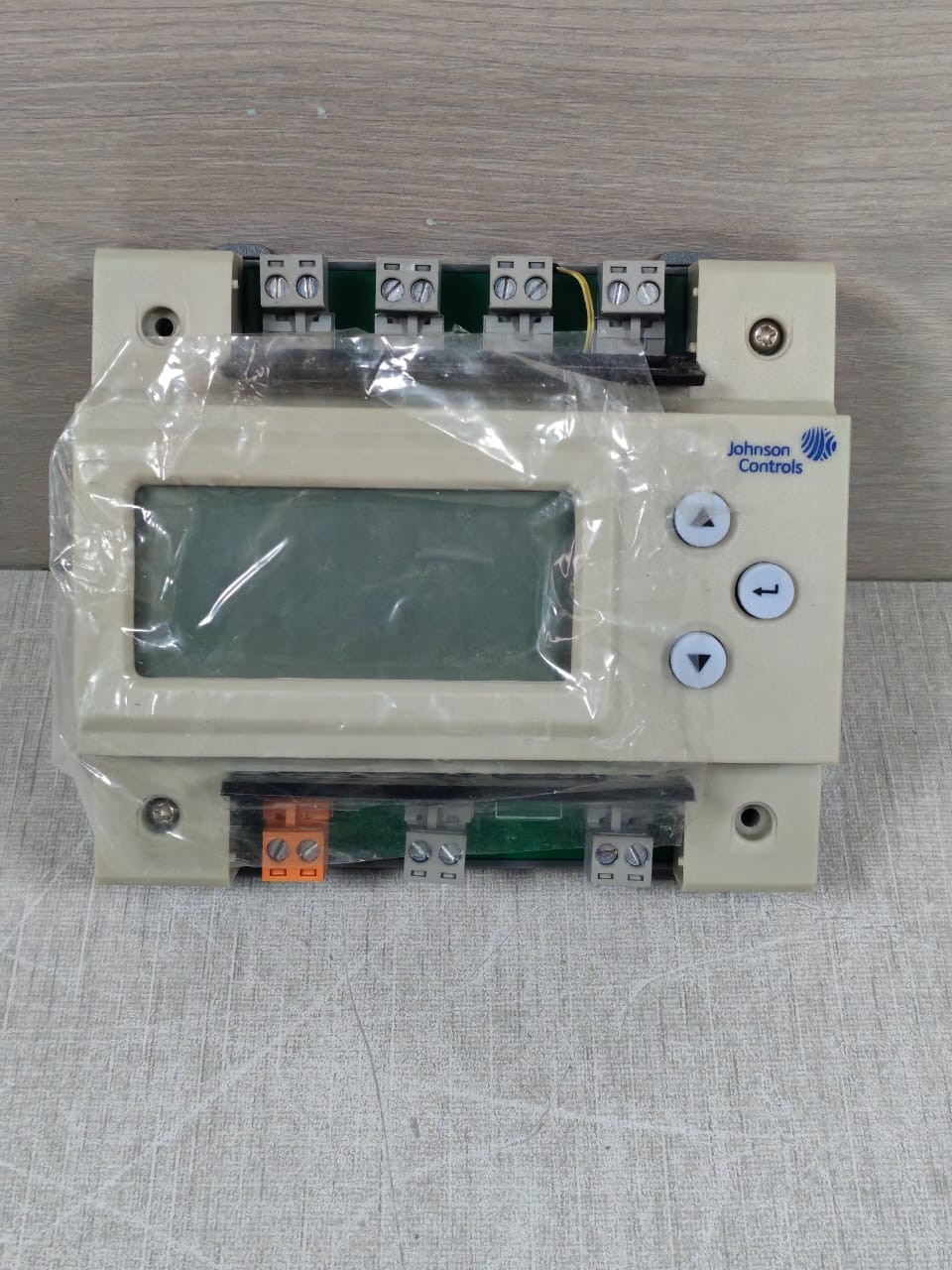 Johnson Controls TC111-SA JOHNSON CONTROL TC111-SA STANDALONE CONTROLLER 24V 2