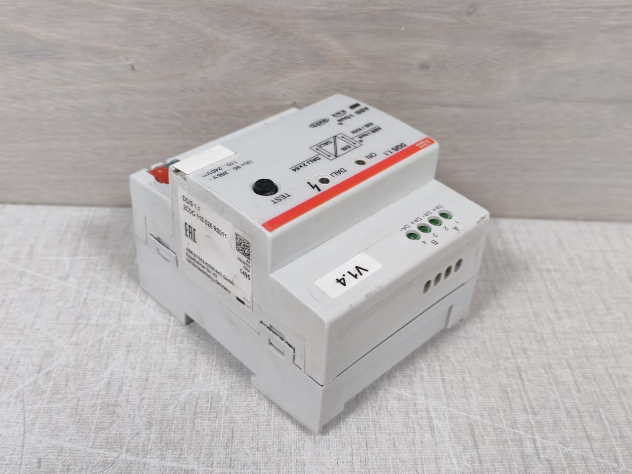 ABB R0011 ABB DG/S 1.1 DALI Gateway 2CDG 110 026 R0011 10