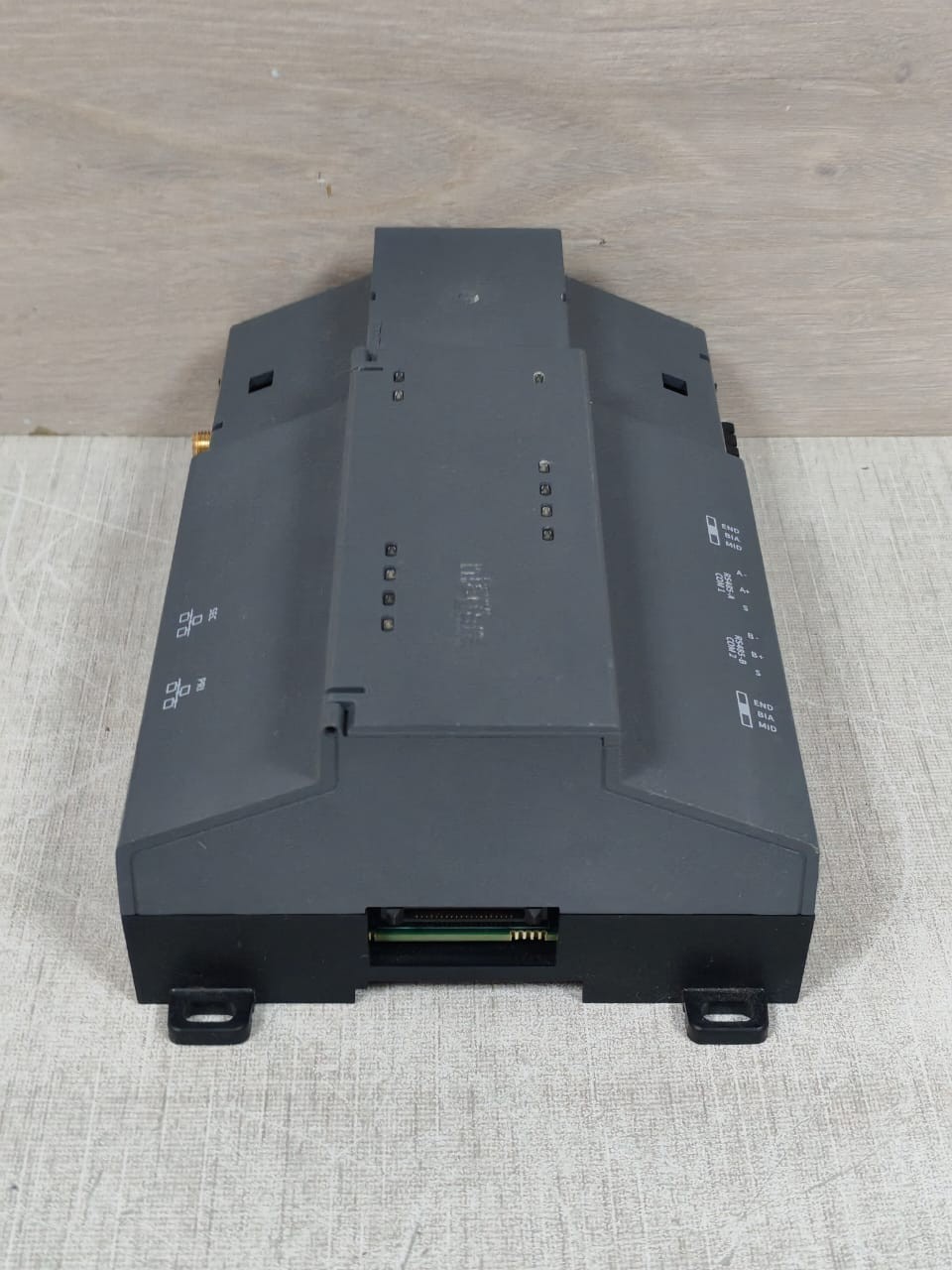 Niagara 32300323.002C 12977 NIAGARA 32300323.002C 12977 / 32321501-009 REV.A CONTROLLER 6