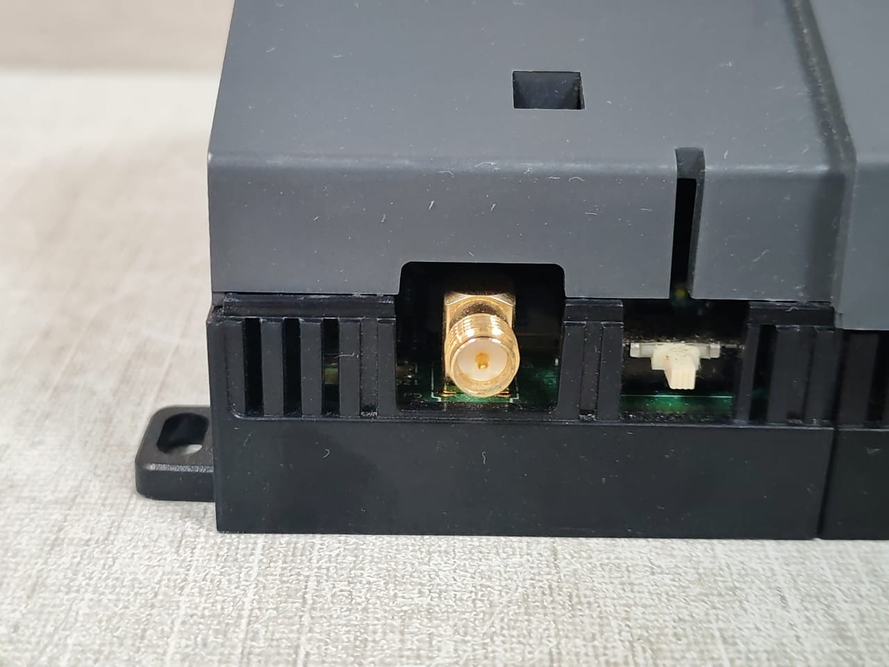 Niagara 32300323.002C 12977 NIAGARA 32300323.002C 12977 / 32321501-009 REV.A CONTROLLER 10