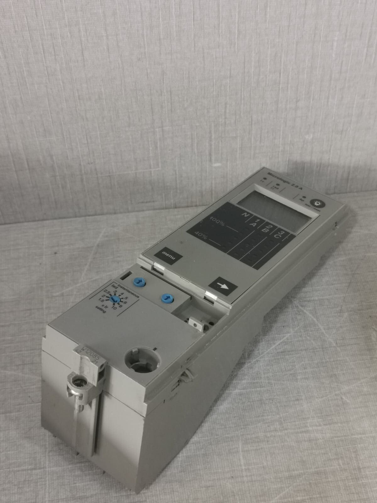 Schneider Electric 33071BA Schneider Electric Micrologic 2.0 A 33071BA 3