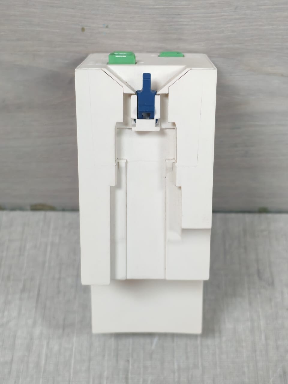 Schneider Electric LA4EM250FK Schneider Electric LA4EM250FK Electronic Control Module 8