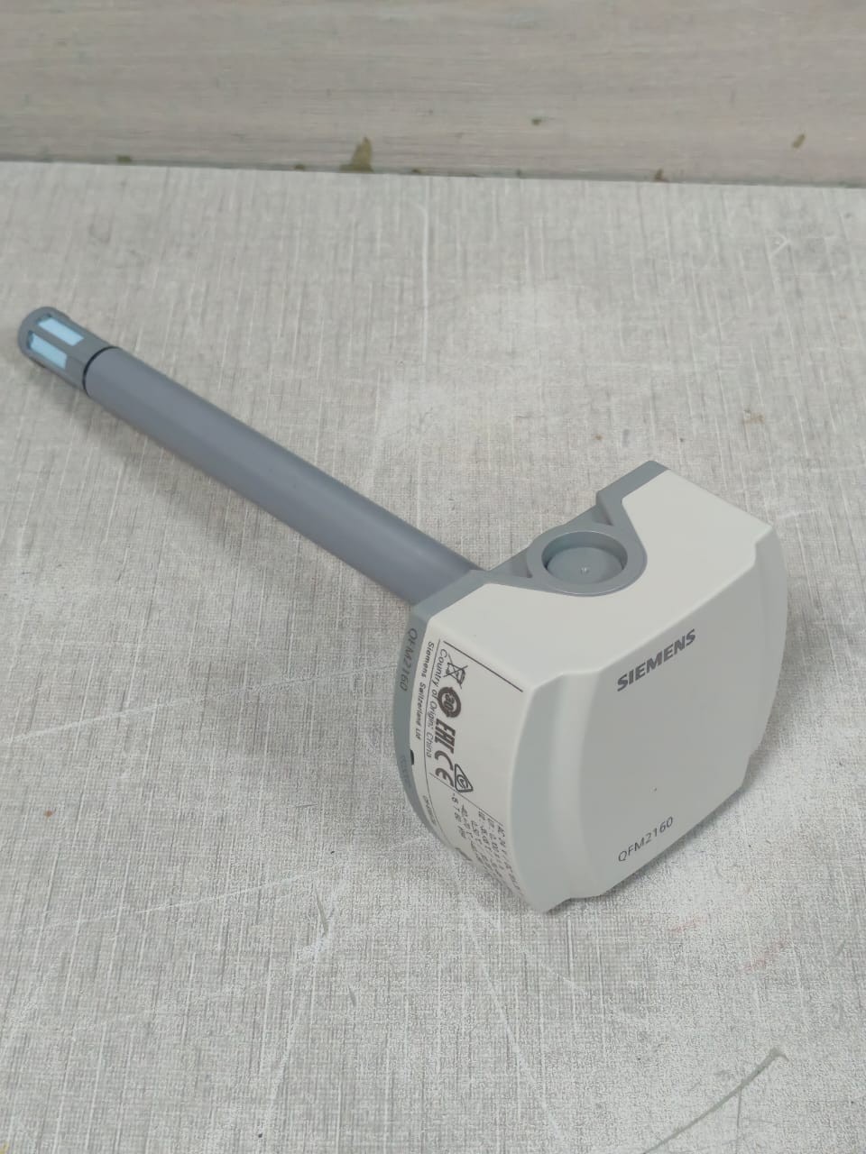 Siemens QFM2160 SIEMENS QFM2160 DUCT HUMIDITY / TEMP. SENSOR 24V 4