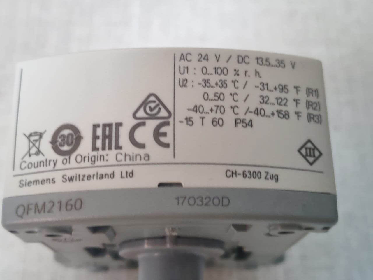 Siemens QFM2160 SIEMENS QFM2160 DUCT HUMIDITY / TEMP. SENSOR 24V 6