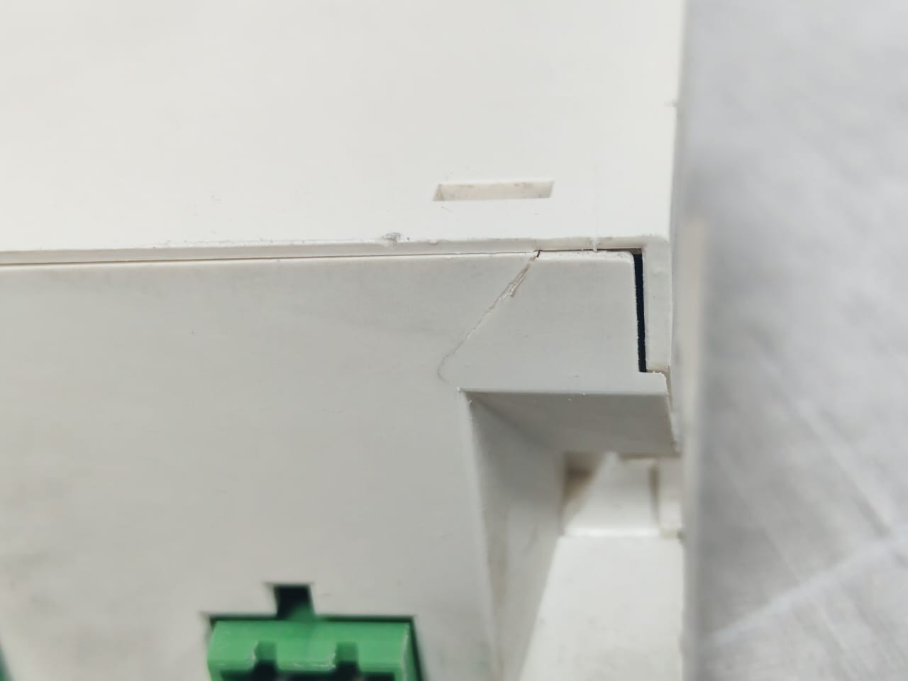Schneider Electric SCHNEIDER ELECTRIC LA4EM250FG Schneider Electric LA4EM250FG Electronic Control Module 100-250V 50/60Hz 3