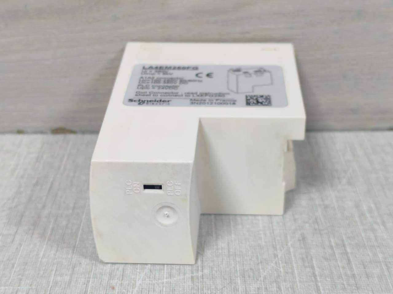 Schneider Electric SCHNEIDER ELECTRIC LA4EM250FG Schneider Electric LA4EM250FG Electronic Control Module 100-250V 50/60Hz 6