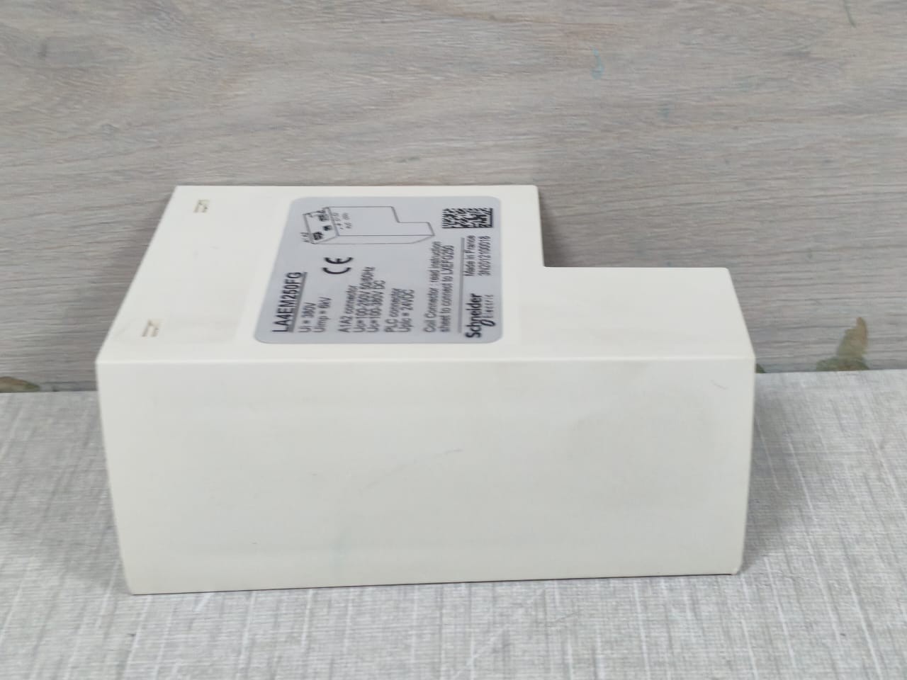 Schneider Electric SCHNEIDER ELECTRIC LA4EM250FG Schneider Electric LA4EM250FG Electronic Control Module 100-250V 50/60Hz 7