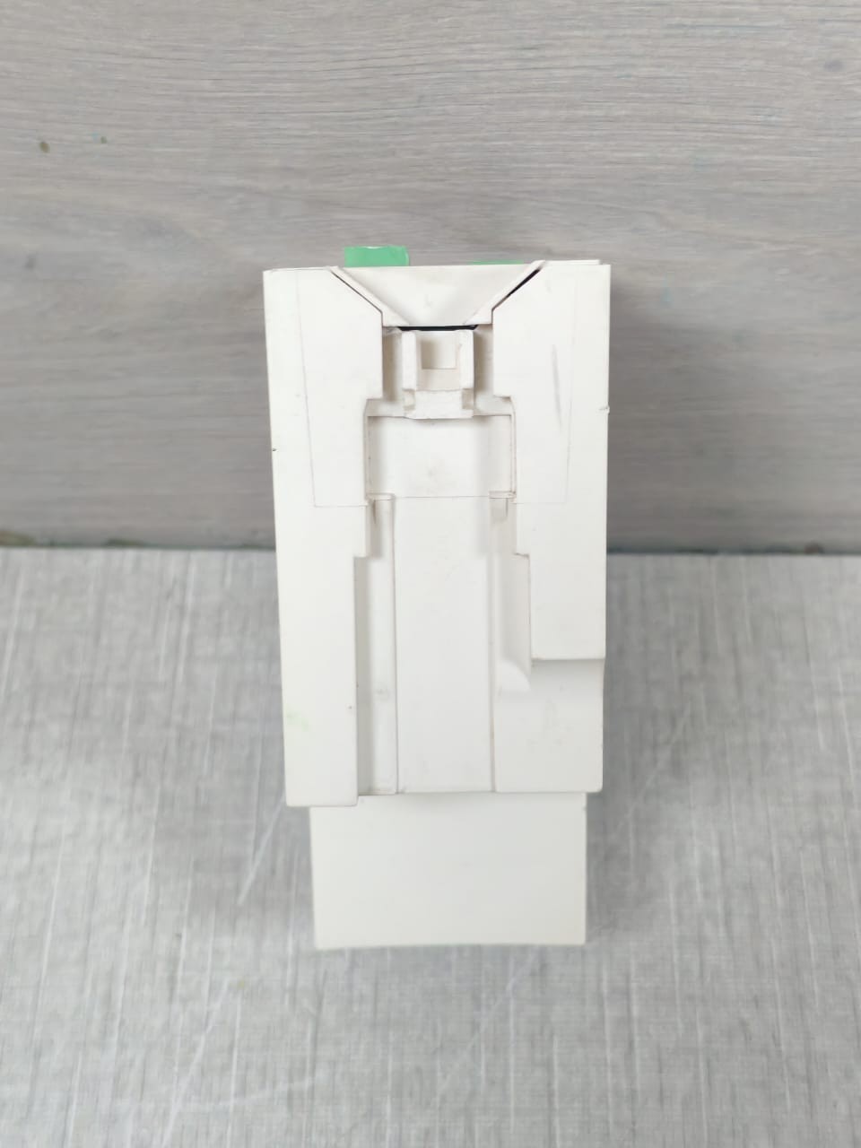 Schneider Electric SCHNEIDER ELECTRIC LA4EM250FG Schneider Electric LA4EM250FG Electronic Control Module 100-250V 50/60Hz 8