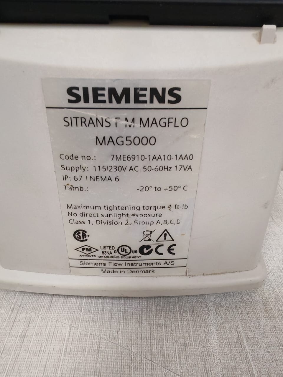 Siemens MAG5000 SIEMENS SITRANS F M MAGFLO MAG5000 7ME6910-1AA10-1AA0 115/230V 6