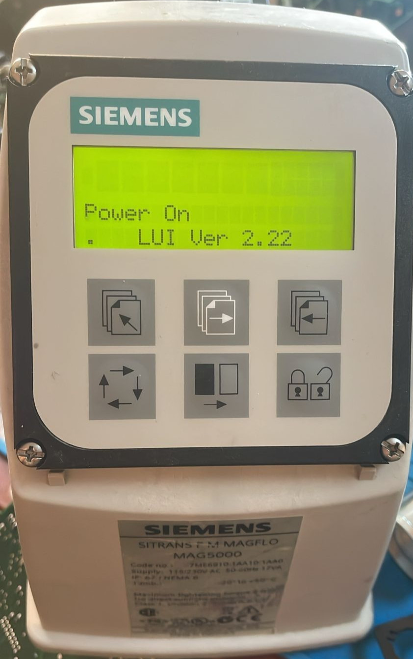 SIEMENS SITRANS F M MAGFLO MAG5000 7ME6910-1AA10-1AA0 115/230V
