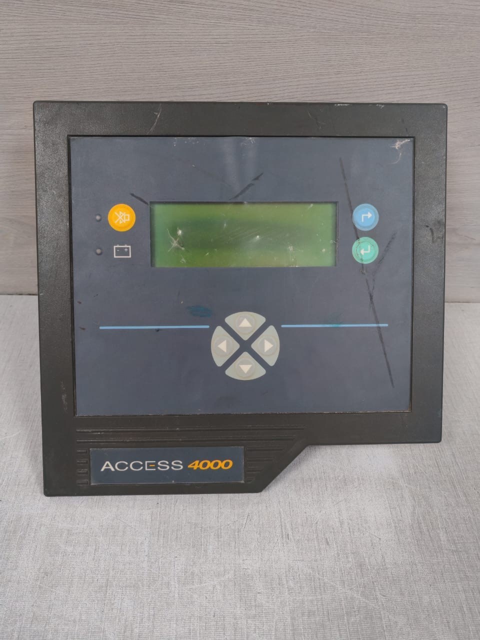 ACCESS ACCESS 4000 ACCESS 4000 P/N 650-190 VER.1.20G CONTROL PANEL - BLACK SPOT ON THE SCREEN 5