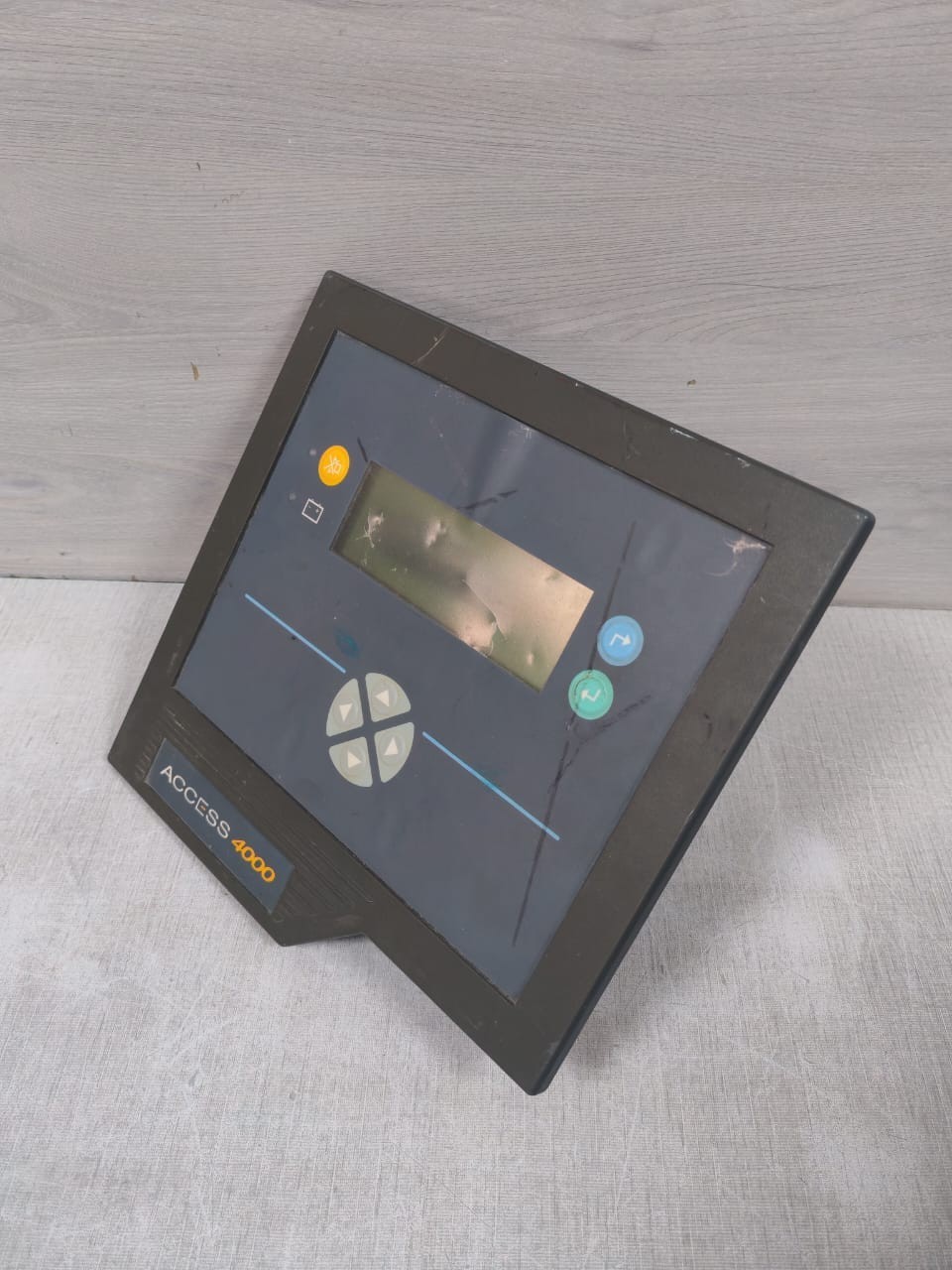 ACCESS ACCESS 4000 ACCESS 4000 P/N 650-190 VER.1.20G CONTROL PANEL - BLACK SPOT ON THE SCREEN 8