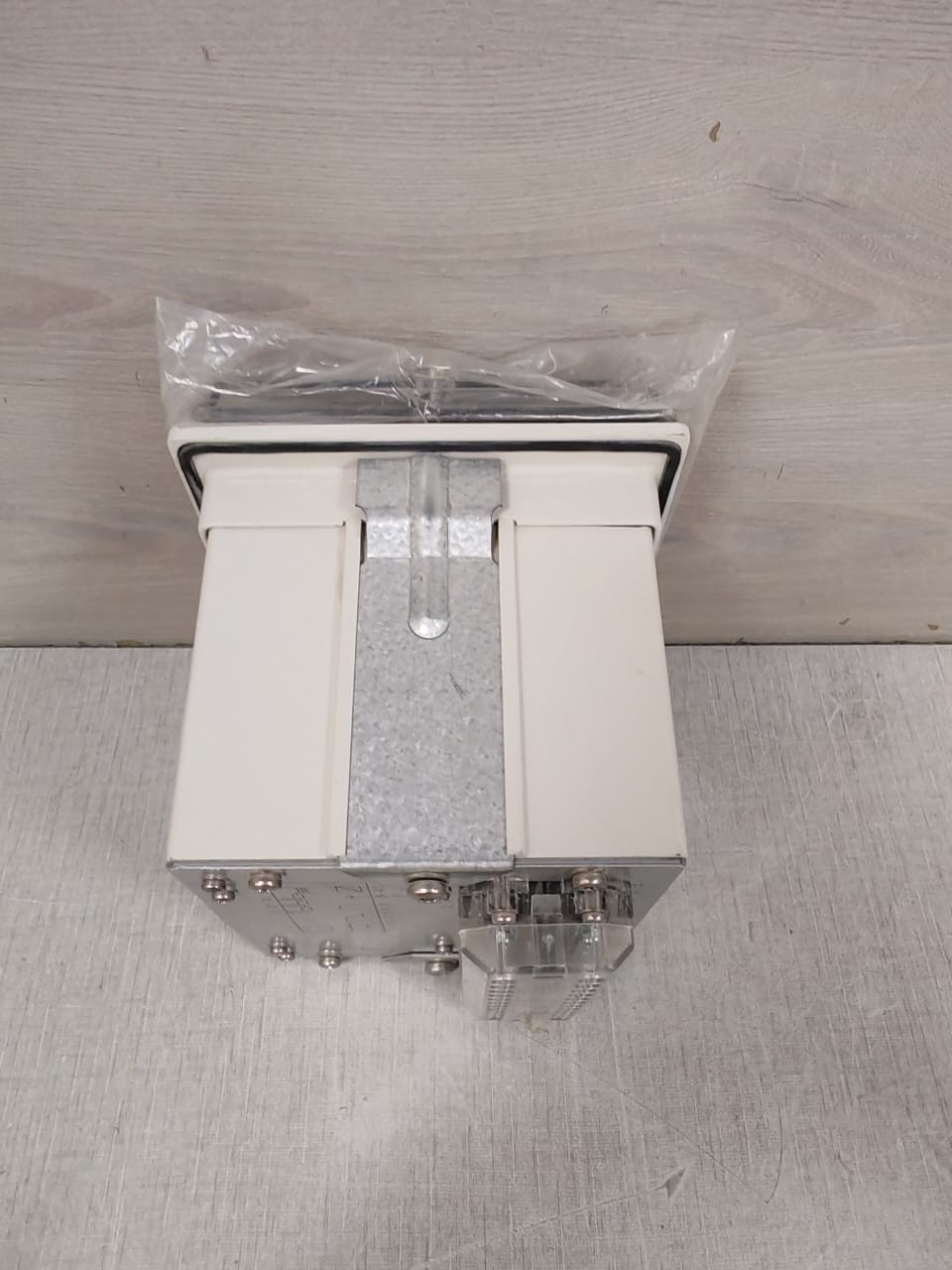 ABB SPAE-010 ABB SPAE 010 HIGH IMPEDANCE PROTECTION RELAY 8