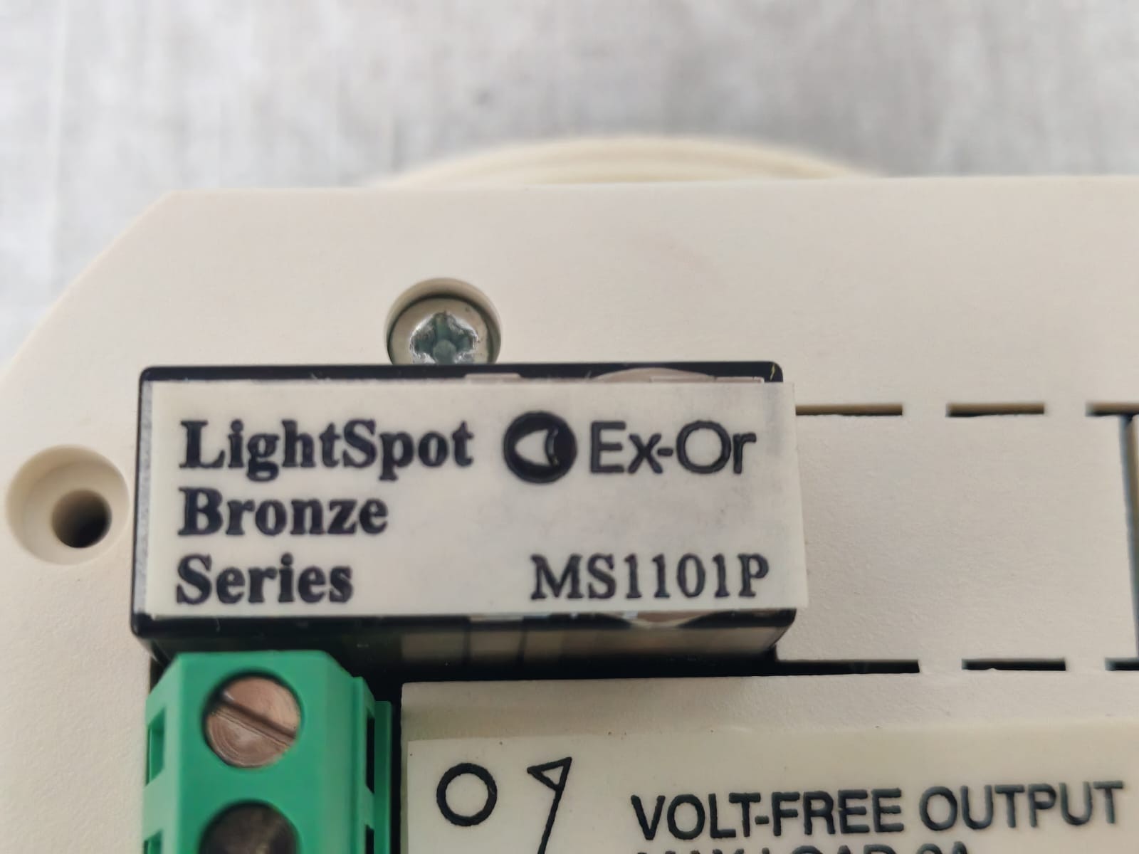 Ex-Or MS1101P EX-OR MS1101P LIGHTSPOT BRONZE SERIES 200-250VAC 9
