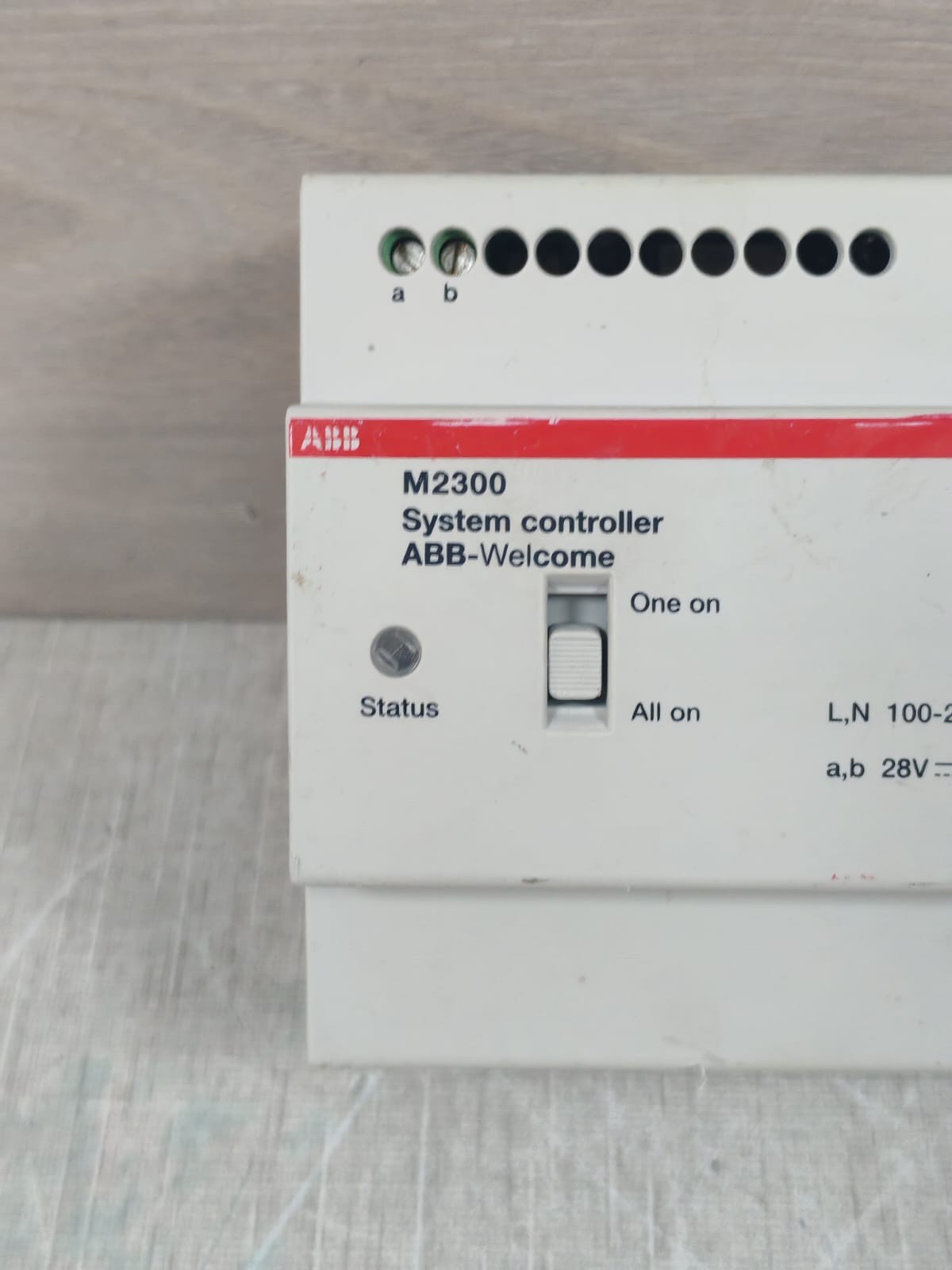 ABB M2300 ABB M2300 SYSTEM CONTROLLER ABB-WELCOME 2TMA0700870W0011 3