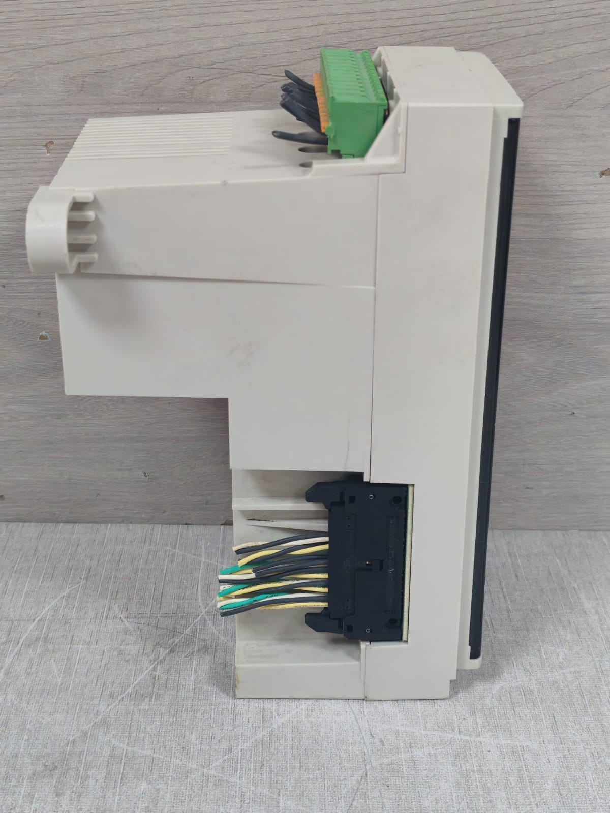 Mitsubishi Electric ST-1A MITSUBISHI ST-1A ELECTRONIC TRIP RELAY 1600A 7