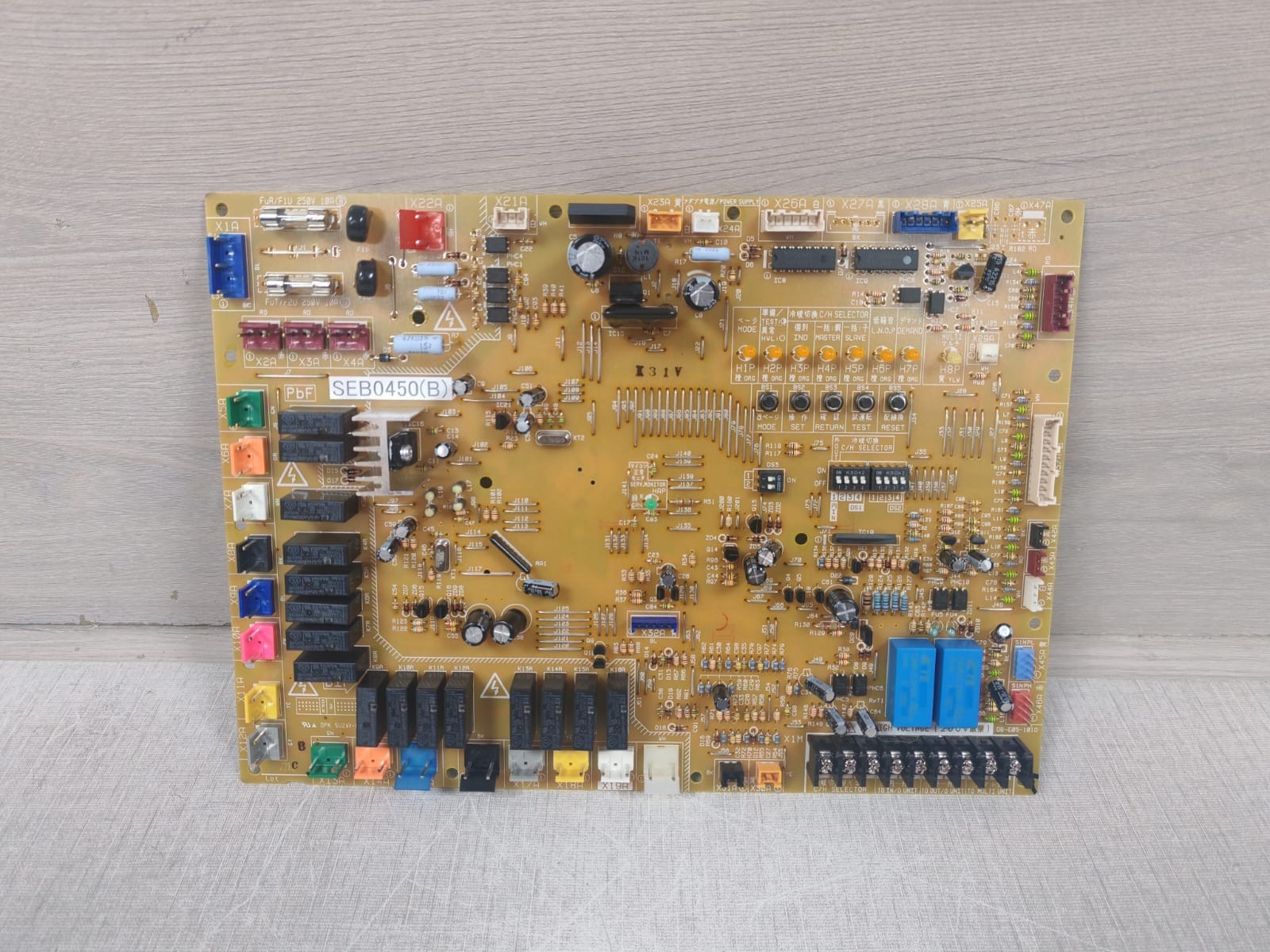 Daikin SEB0450(B) DB-E05-101C DAIKIN SEB0450(B) CONTROL BOARD DB-E05-101C - W/O ORIGINAL BOX 2