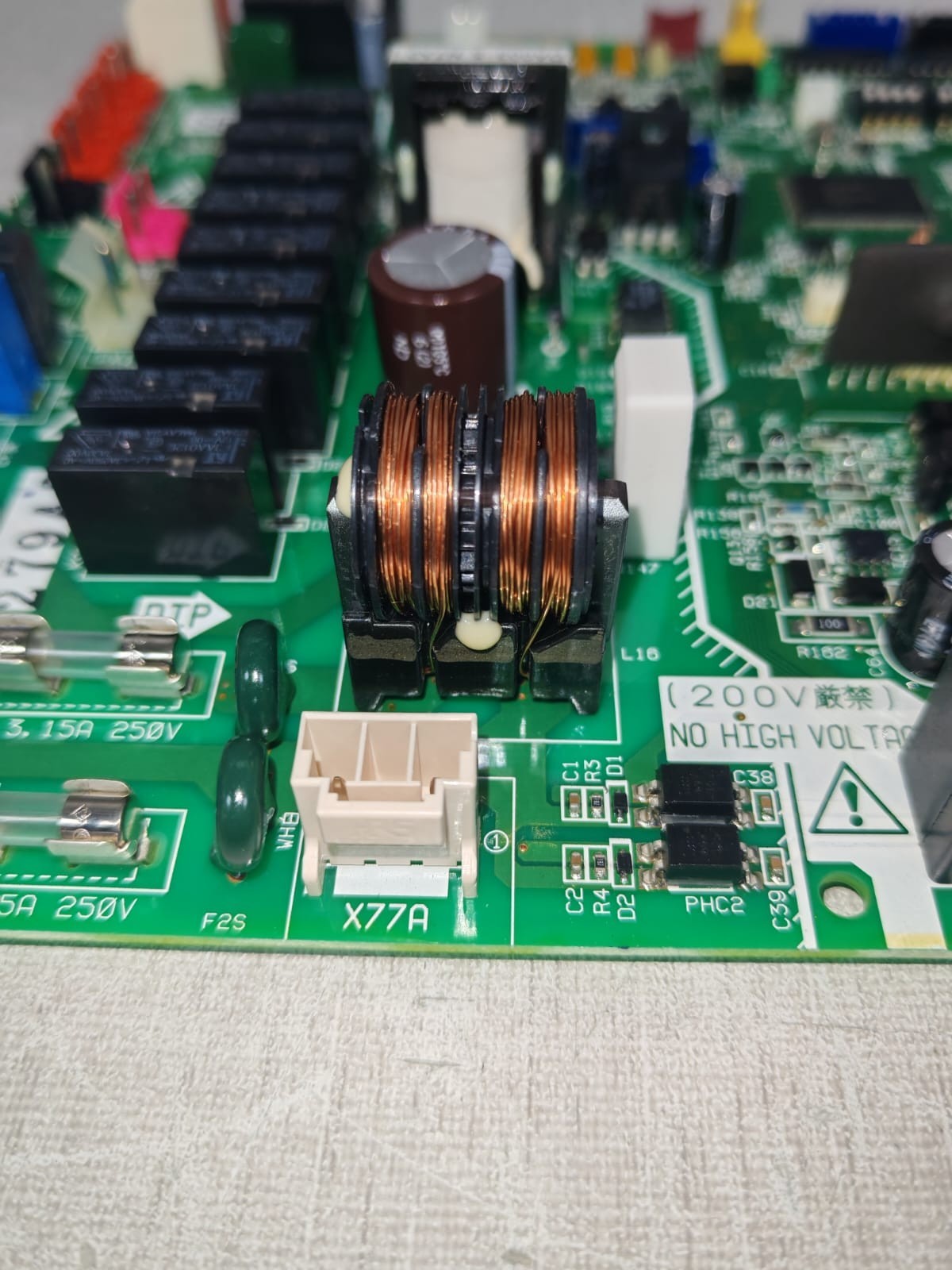 Daikin SEB0894(G) DB-G37-102Y Daikin SEB0894(G) DB G37 102Y SEB0894(G) DB G37 102Y Printed Circuit ASSY 10