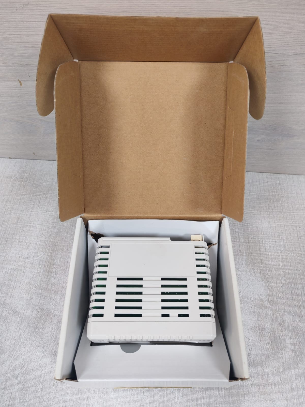 ABB 3BSE069052R1 ABB 3BSE069052R1 DI818 INPUT MODULE 5
