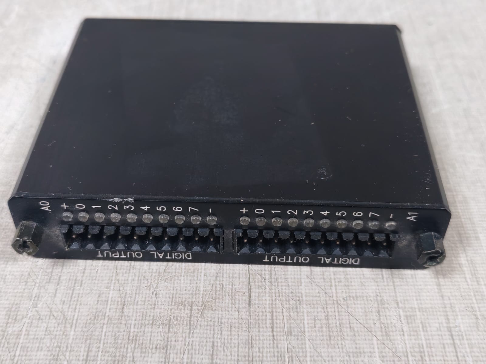 Beck OM40-H02-P10 BECK PS1-OM40 / OM40-H02-P10 DIGITAL OUTPUT MODULE 4