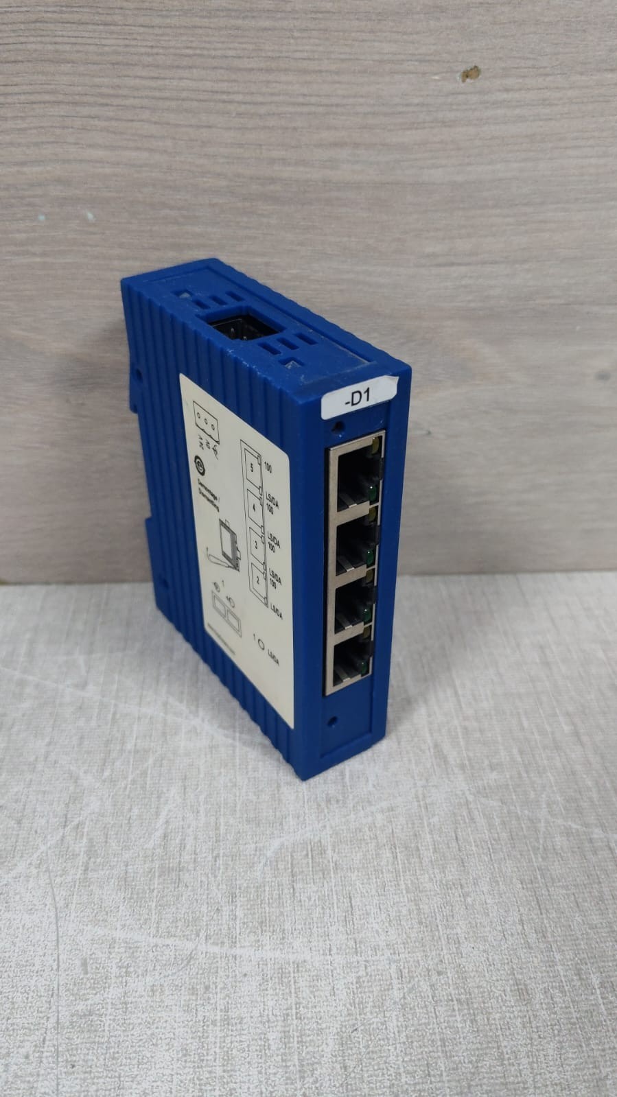 HIRSCHMANN SPIDER 4TX/1FX EEC RAIL SWITCH HIRSCHMANN SPIDER 4TX/1FX EEC RAIL SWITCH 4