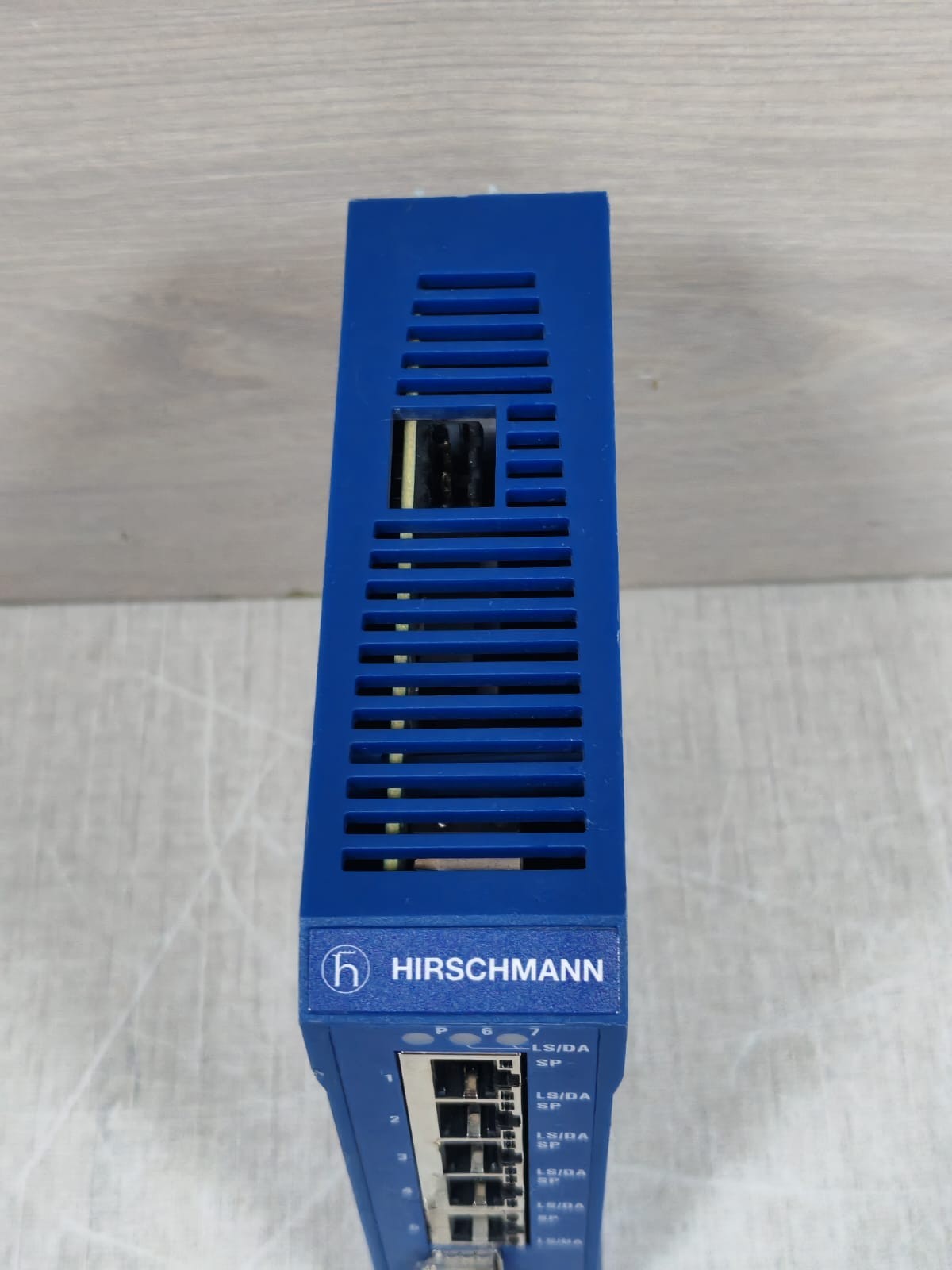 HIRSCHMANN SPIDER II GIGA 5T/2S EEC HIRSCHMANN SPIDER II GIGA 5T/2S EEC JUMBO RAILSWITCH 3