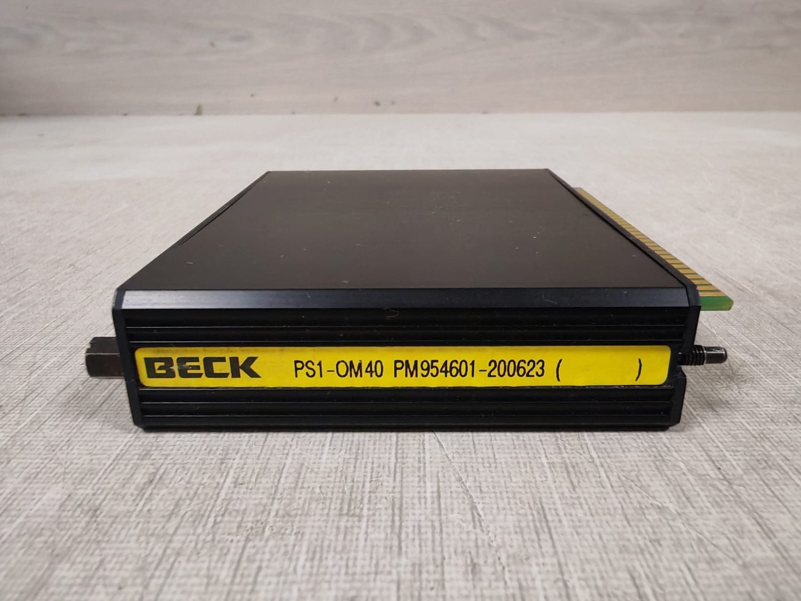 Beck OM40-H03-P10 BECK PS1-OM40 / OM40-H03-P10 DIGITAL OUTPUT MODULE 3