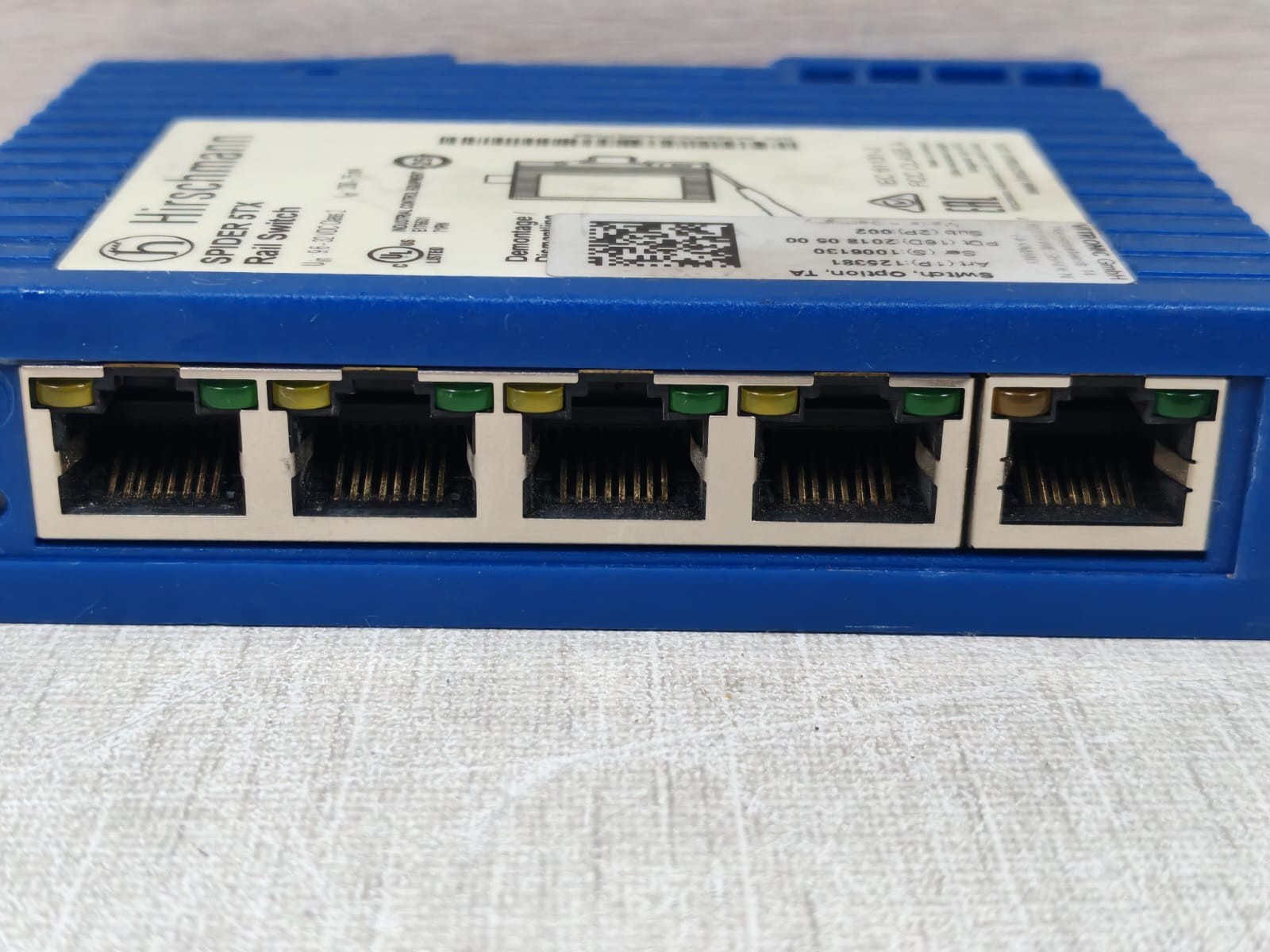 HIRSCHMANN SPIDER 5TX HIRSCHMANN SPIDER 5TX RAIL SWITCH 2