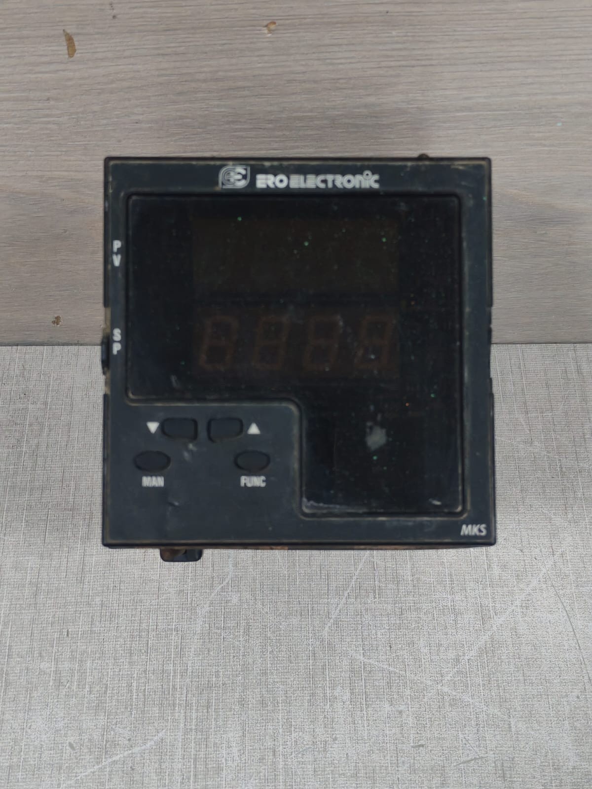 ERO Electronic MKS937123000 ERO ELECTRONIC MKS937123000 PROCESS CONTROL EQUIPMENT 100-240VAC 2
