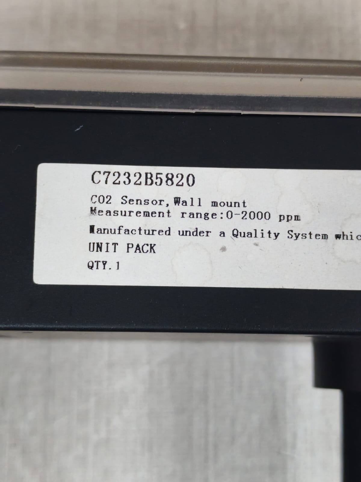 Honeywell C7232B5820 HONEYWELL C7232B5820 C02 SENSOR WALL MOUNT 6