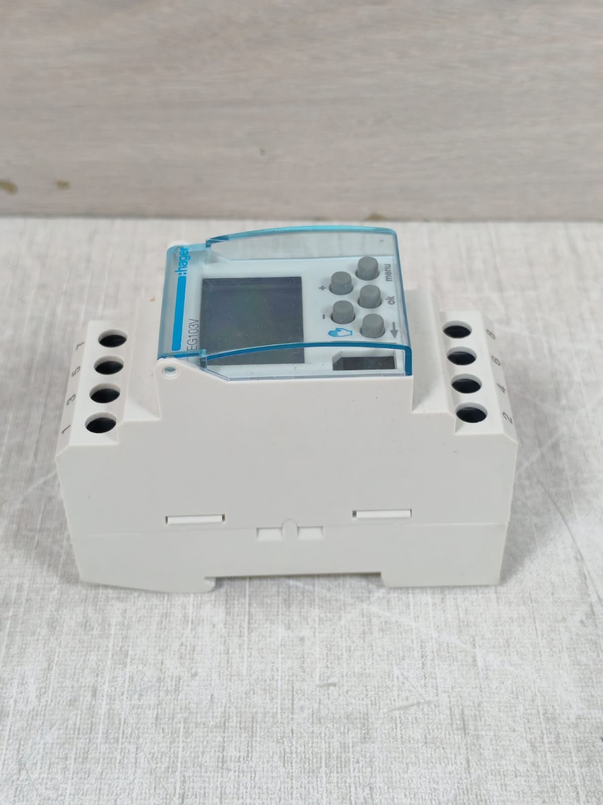 Hager EG103V HAGER EG103V TIME SWITCH 8