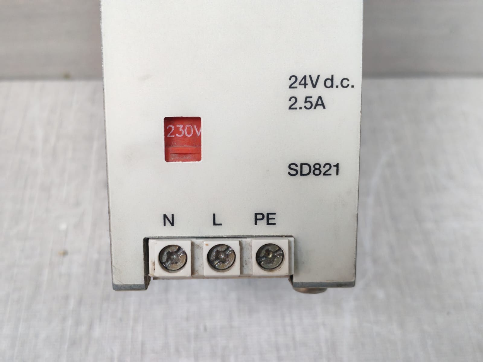 ABB SD821 3BSC610037R1 ABB SD821 / SD821 3BSC610037R1 POWER SUPPLY 5
