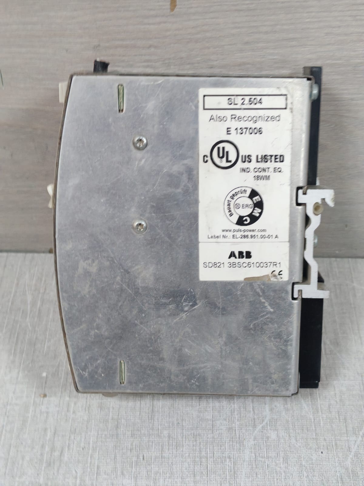 ABB SD821 3BSC610037R1 ABB SD821 / SD821 3BSC610037R1 POWER SUPPLY 7