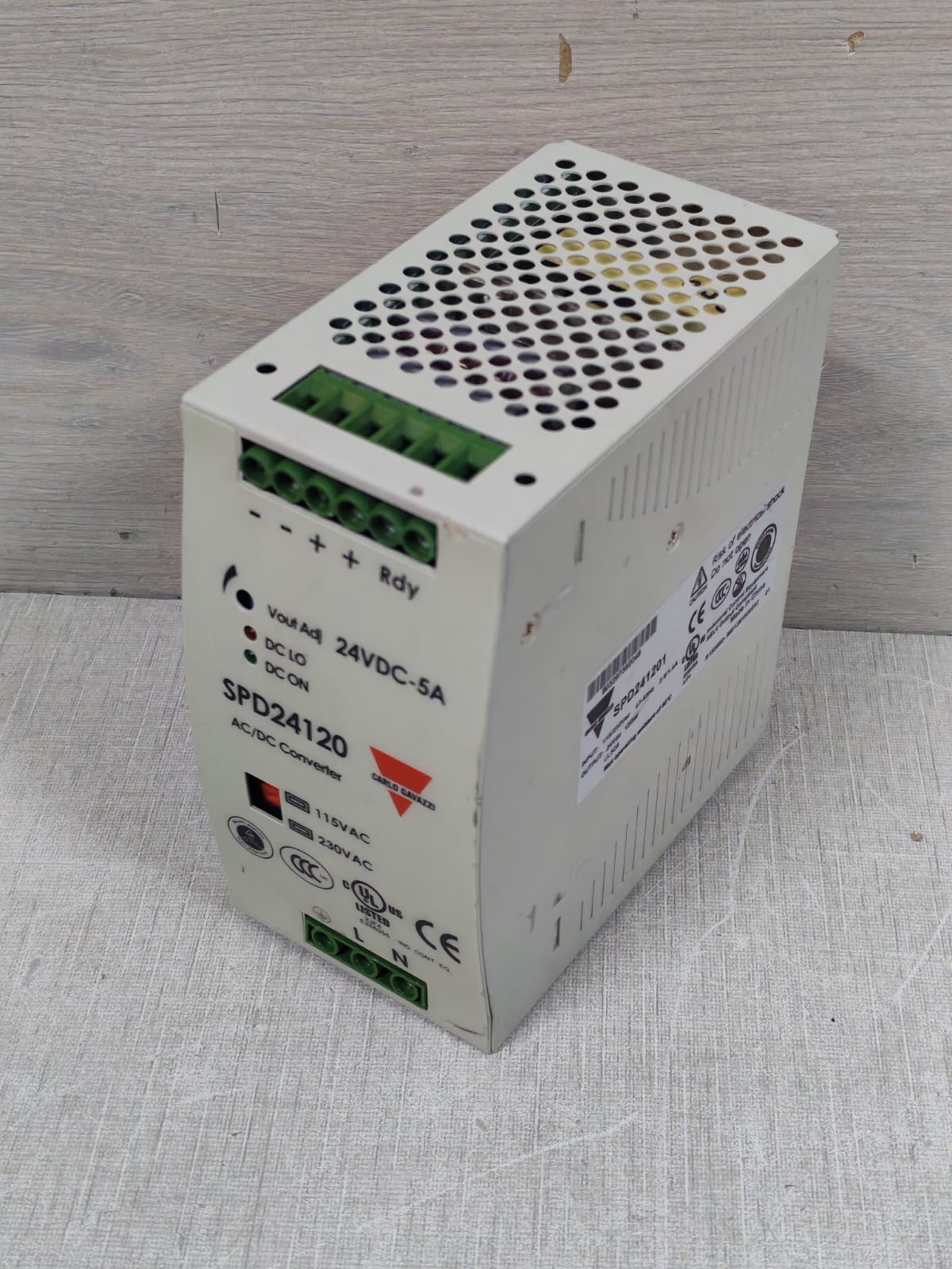 Carlo Gavazzi SPD241201 CARLO GAVAZZI SPD241201 POWER SUPPLY 24VDC 5