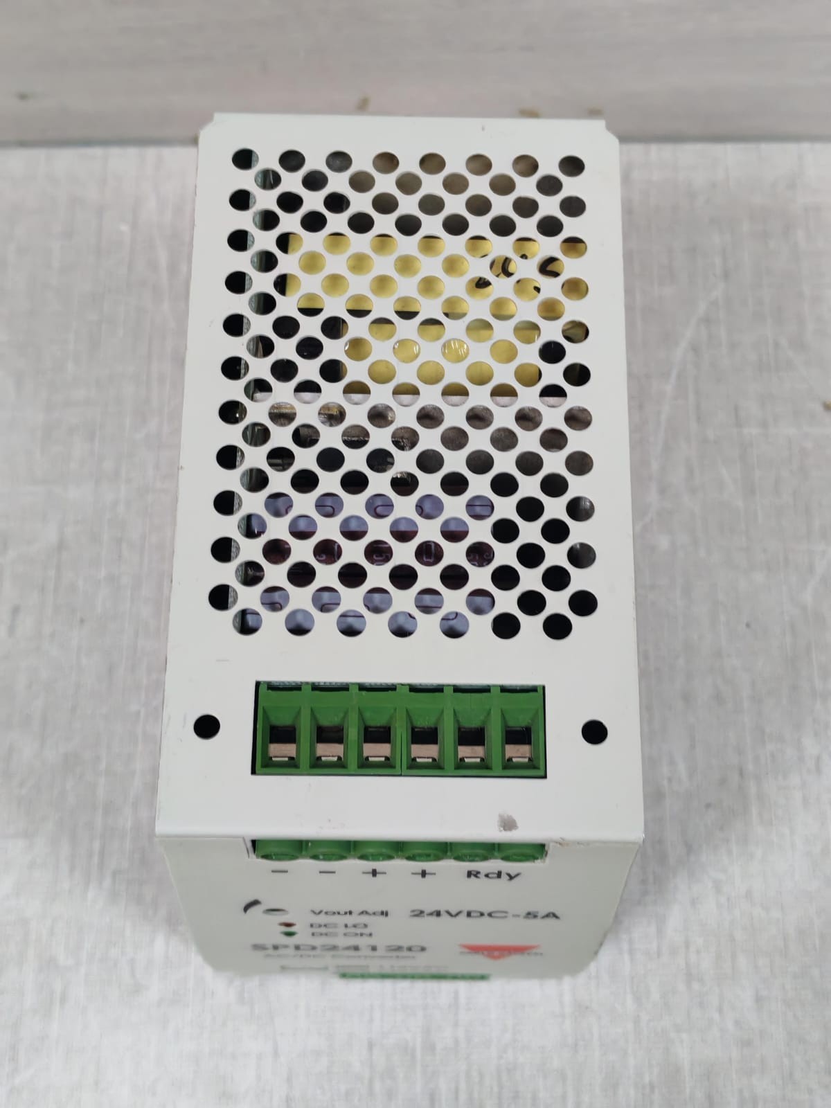 Carlo Gavazzi SPD241201 CARLO GAVAZZI SPD241201 POWER SUPPLY 24VDC 8