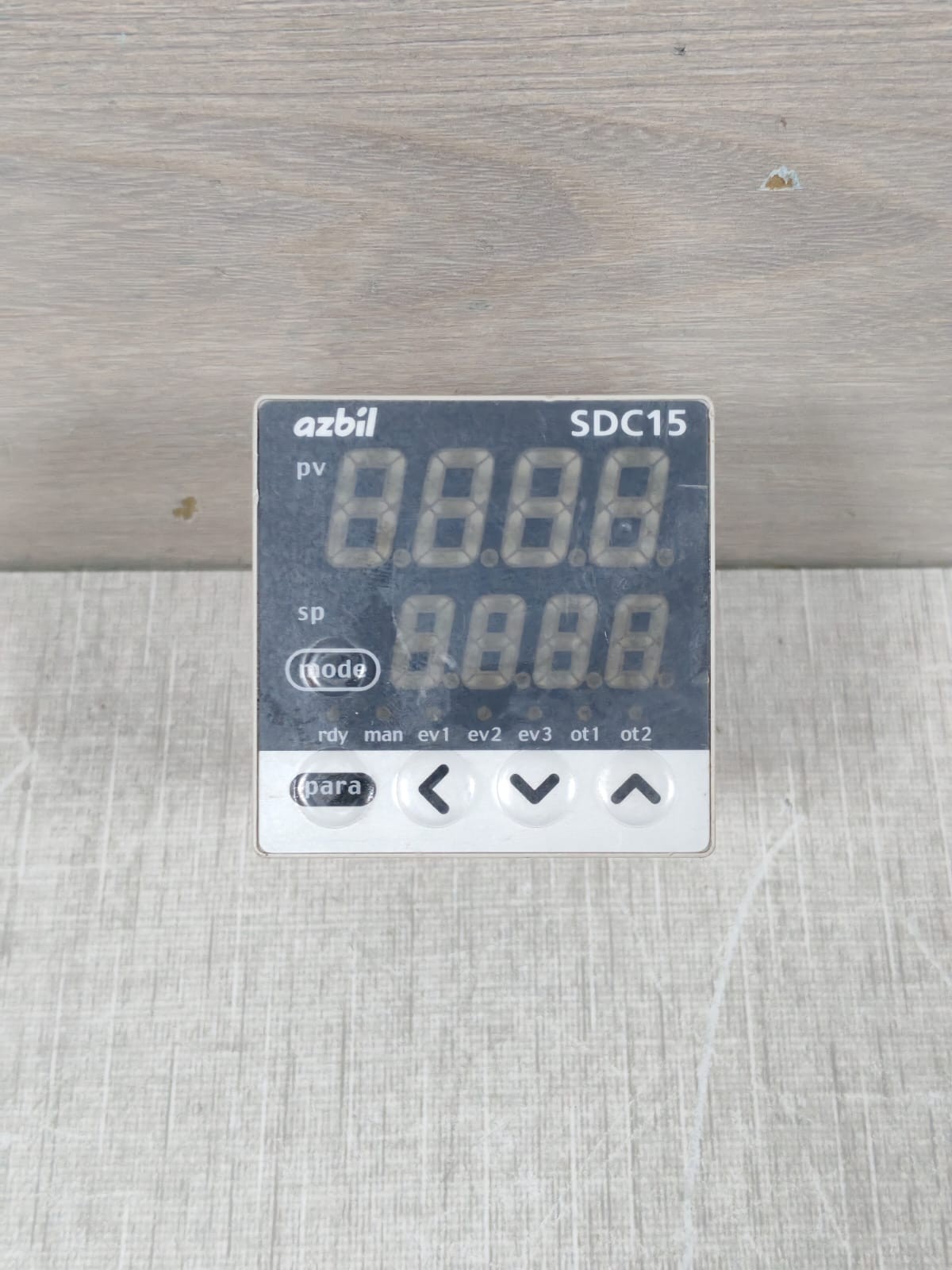 AZBIL SDC15 AZBIL SDC15 TEMPERATURE CONTROLLER 2