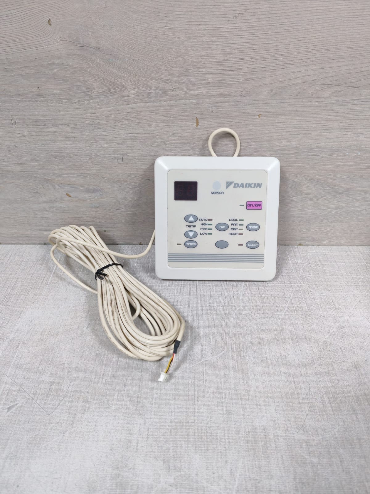 DAIKIN SLM03XX SLM3 DIGITAL THERMOSTAT