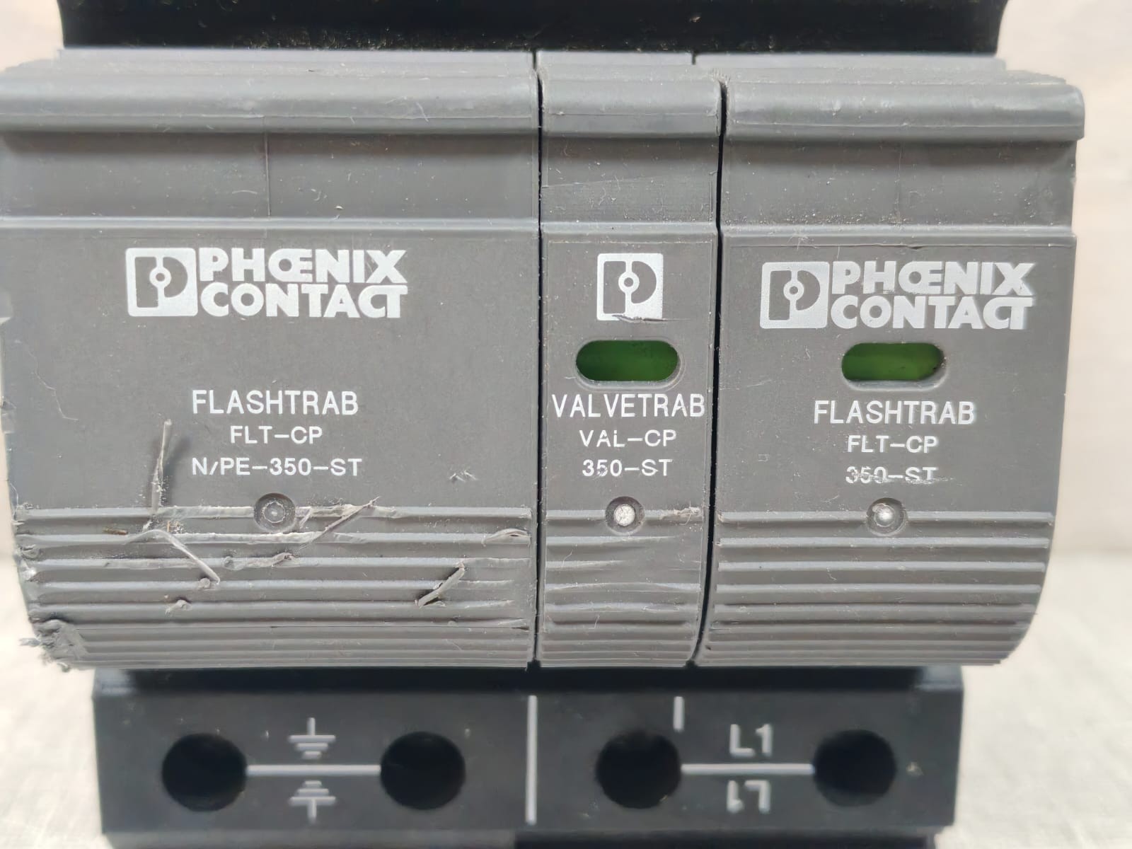 Phoenix Contact 2859738 FLT-CP-1S-350 PHOENIX CONTACT 2859738 FLT-CP-1S-350 FLASHTRAB COMPACT 3
