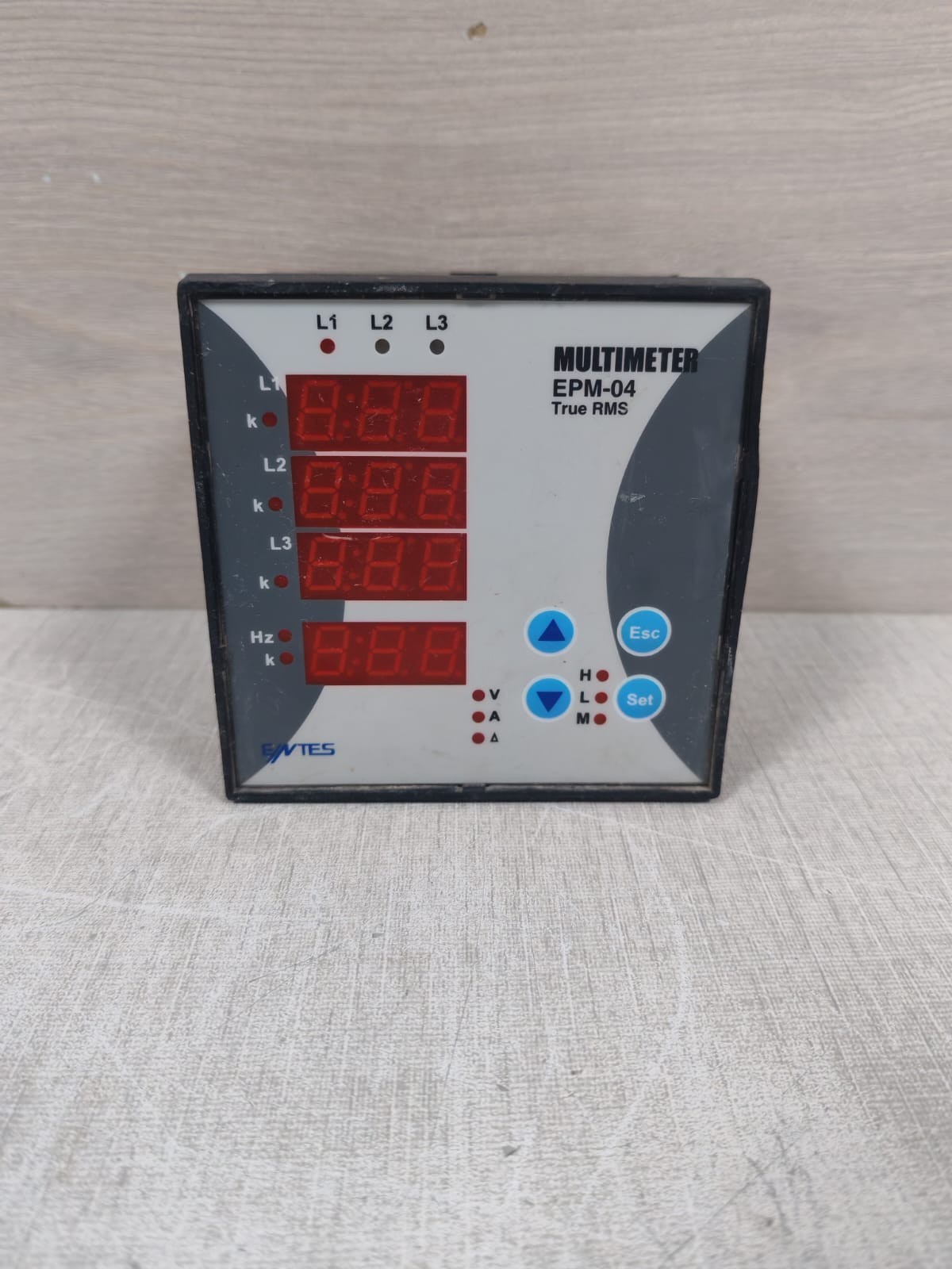 ENTES EPM-04 ENTES EPM-04 TRUE RMS DIGITAL MULTUMETER 2