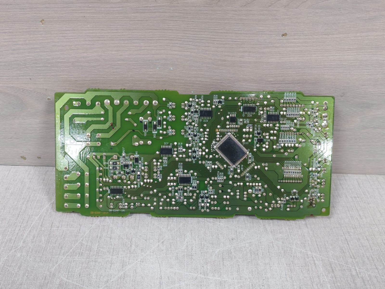 Daikin DB-E28F-101 DAIKIN EC06114(D) PCB Board DB-E28F-101 9