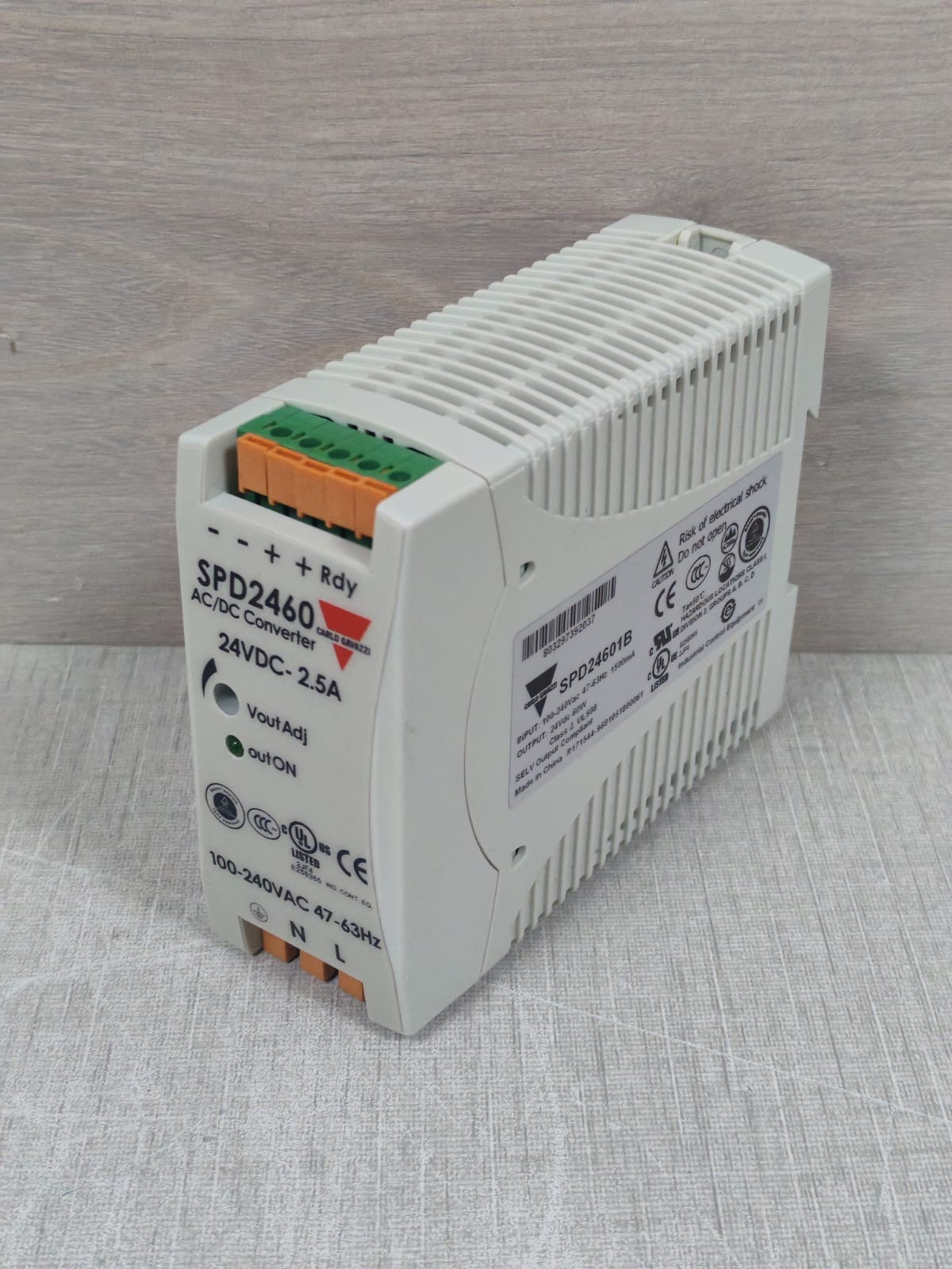 Carlo Gavazzi SPD2460/ SPD24601B Carlo Gavazzi SPD2460/ SPD24601B Ac/dc Converter 24VDC 4