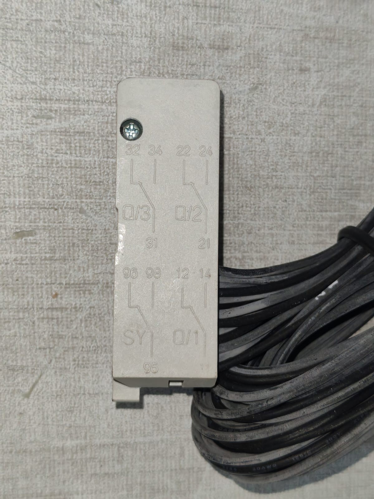 ABB 1SDA051371R1 ABB 1SDA051371R1 AUXILIARY CONTACT 7
