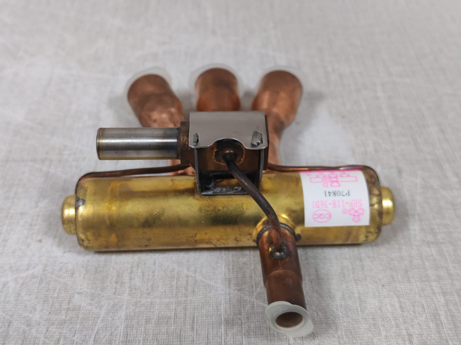 Daikin SHF-11H-36D1 Daikin SHF-11H-36D1 4-Way Valve 8